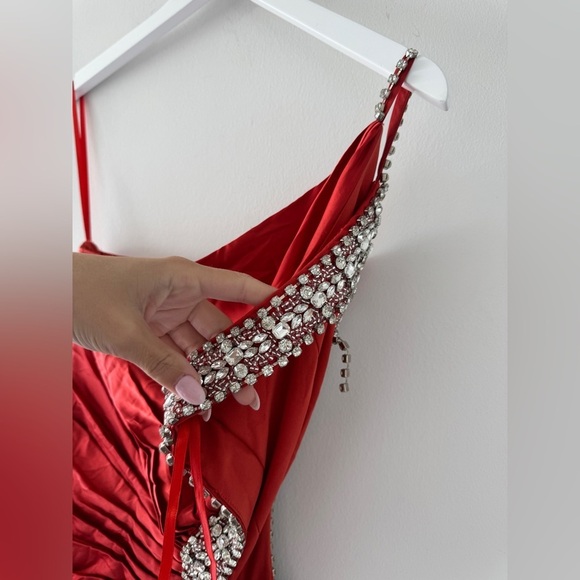 MAC DUGGAL Red Jewel Embellished Side Cut Out A Line Gown in Red 8 - Picture 10 of 12